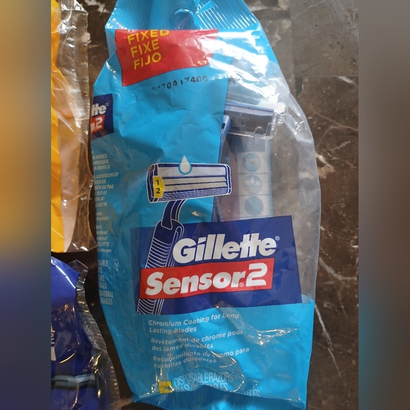 Lot Of 50 Razors (Assorted) - Picture 6 of 7